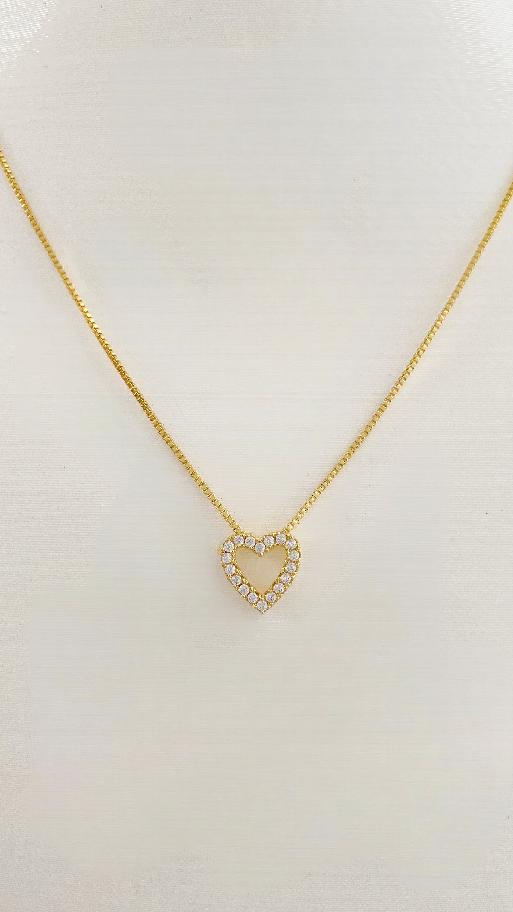 Colar Eterno Encanto Banhado a Ouro e Zircônias Cravejadas