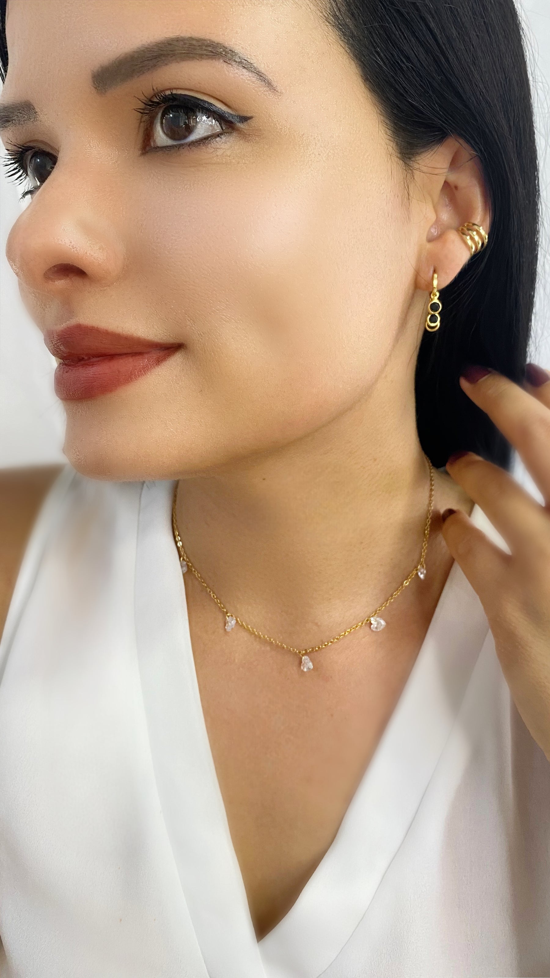 Argolinha Reflexos Com Zircônias Onix Banhada a Ouro