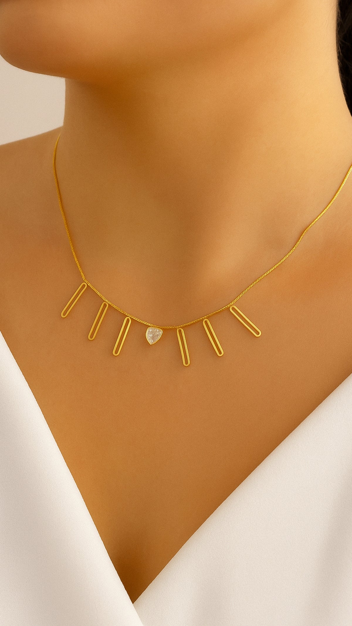 Colar Raio De Sol Banhado a Ouro e Zircônia Cravejada
